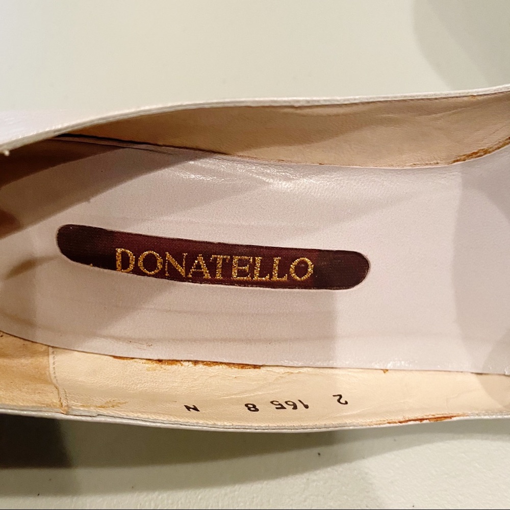 Vintage Donatello Grey Leather Textured Heels - Picture 3 of 9